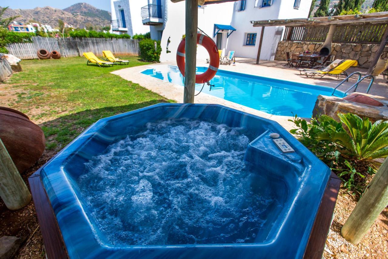 Villa Clarissa & Carmel View Paphos Eksteriør billede
